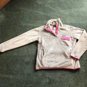 Patagonia women’s fleece pullover in great shape